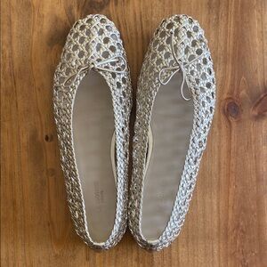 Le Monde Beryl Gold Woven Ballet Flats. Size 38